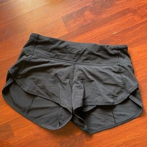 Lulu 2.5” shorts